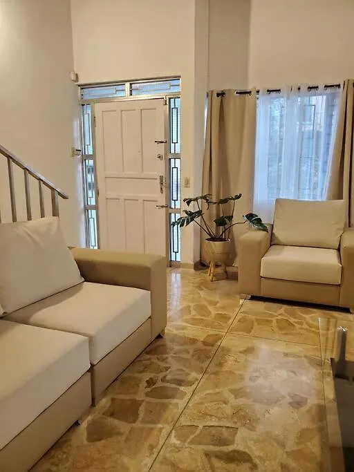 Vila Private House 3Bdr Private Entrance Garage 6 People Medellín 0*,