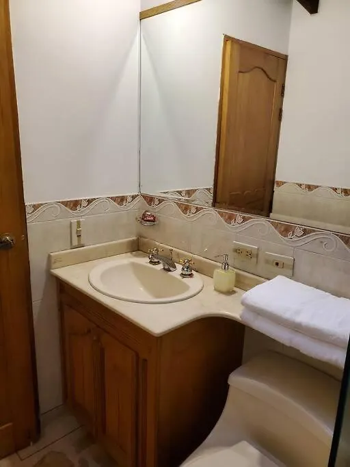 Vila Private House 3Bdr Private Entrance Garage 6 People Medellín 0*,  Kolumbie